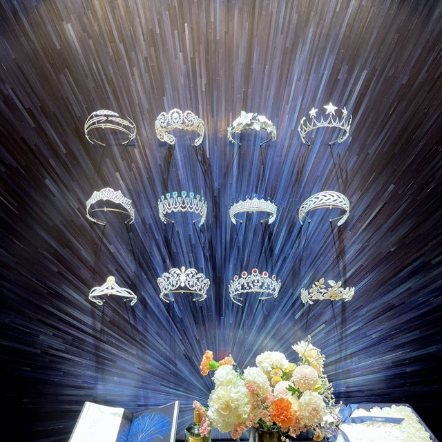 【ショーメ(CHAUMET)の口コミ】 年齢を重ねた後の手元にも映える、太めのリングを探していたので、このエ…