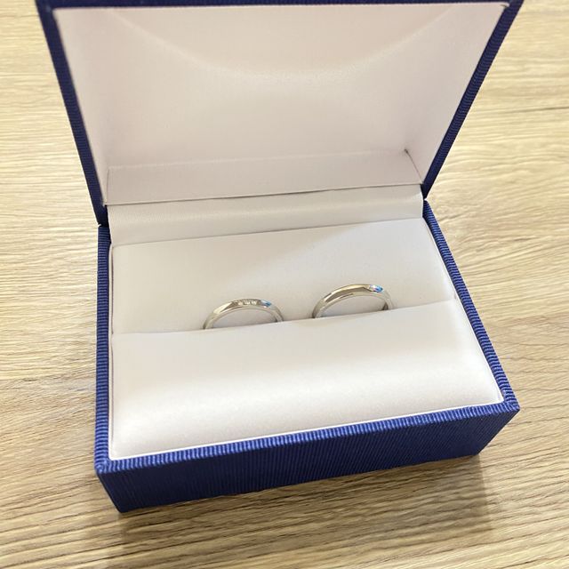 【Ptau(ピトー)の口コミ】 私の希望:丸みより直線的なすっきりしたデザイン
彼の希望:シンプルなデザ…