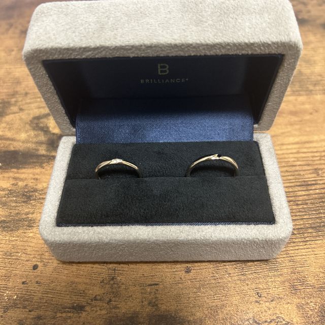 【BRILLIANCE+(ブリリアンスプラス)の口コミ】 たくさんのデザインの中で自分の理想に思っていたデザインが選べました。
…