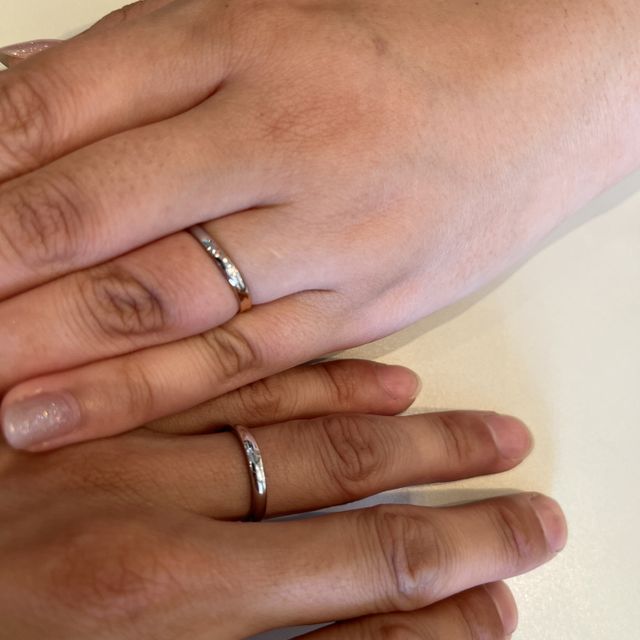 【紡ぎ輪(つむぎわ)の口コミ】 ペアーデザインなところが特別感があってとてもいいです。
桜のモチーフが…