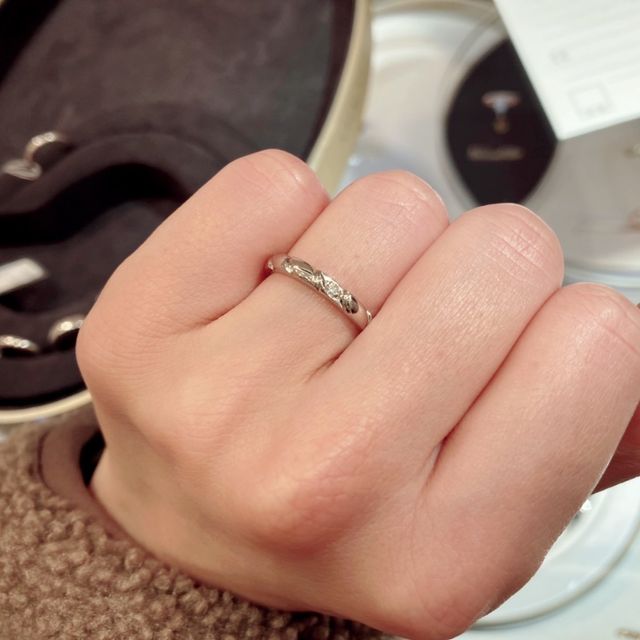 【ショーメ(CHAUMET)の口コミ】 年齢を重ねても手が映えるように太めのものを探しており、トルサードのデ…