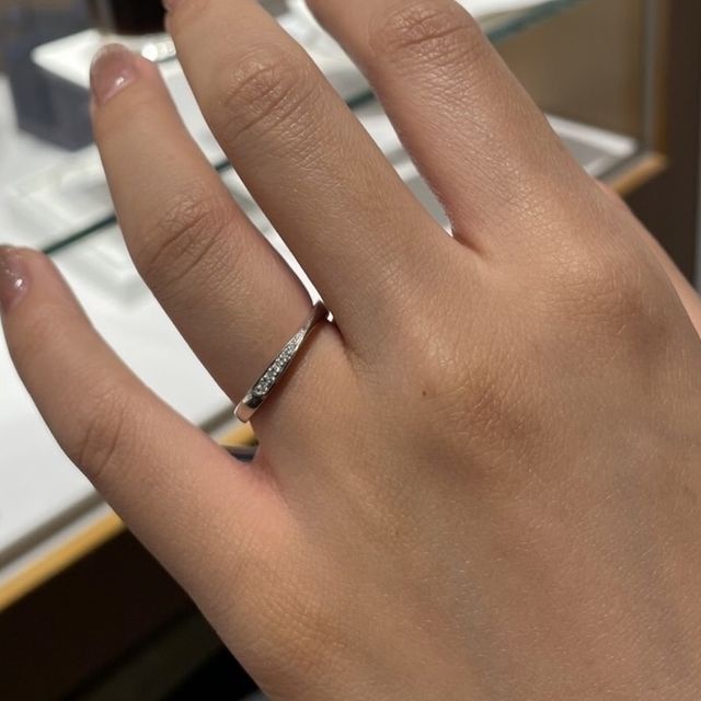 【銀座ダイヤモンドシライシの口コミ】 着け易いデザインと、着け心地の良いリング幅、適度な厚みがあり着用しま…