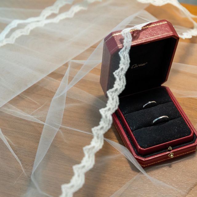 【カルティエ(Cartier)の口コミ】 いただいた婚約指輪がCartierのバレリーナだったので、それに合わせて同じ…