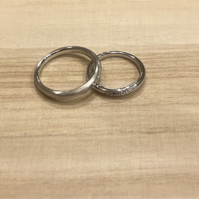 【出雲結(いずもゆい)の口コミ】 【指輪のデザインについて】
とても素敵でした。他には無い特別な感じがし…