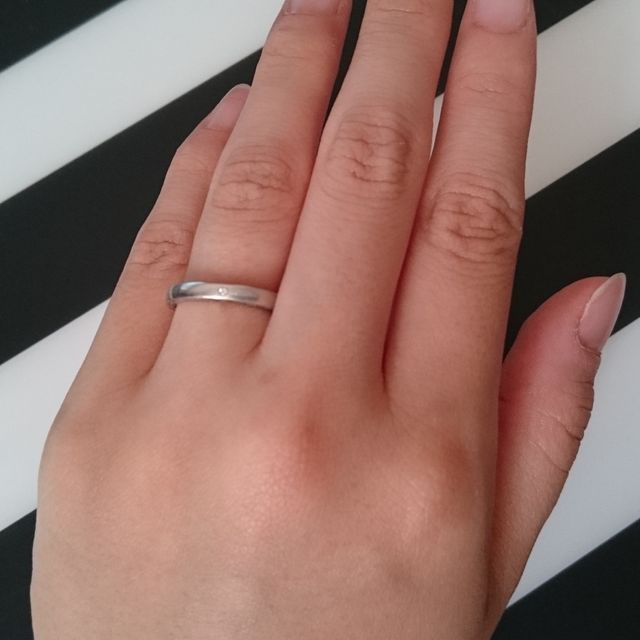 【サマンサティアラブライダル(Samantha Tiara Bridal)の口コミ】 なるべくシンプルなデザインの結婚指輪がいいと思って探していました。

…