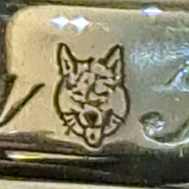 【TANZO.(鍛造指輪)の口コミ】 鍛造製法と呼ばれる、丈夫なものを作る金属加工での指輪は長年使うのに相…