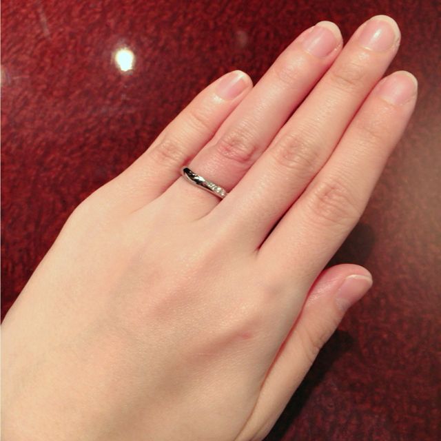 【JEWELRY  KAMATA(ジュエリーかまた)の口コミ】 色々なお店を見ましたが、デザインに悩んでいました。そこで、こちらのお…