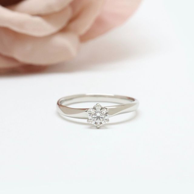 【LEGAN(レガン)の口コミ】 ダイアモンドの品質の良さを考慮して彼が選んでくれ
リングは後から一緒に…