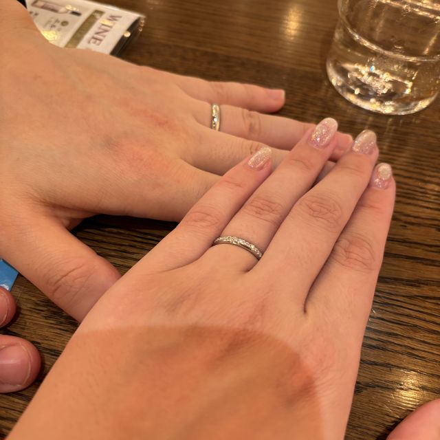 【ラザール ダイヤモンド(LAZARE DIAMOND)の口コミ】 色んなブランドを見学しましたが、こちらの指輪はとにかくダイヤモンドの…