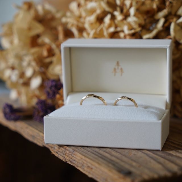 【THREE TREES(スリーツリーズ)の口コミ】 自分好みの指輪を手作りできるのでおすすめです。
事前にどんな指輪を作り…