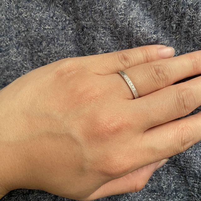【PILOT BRIDAL(パイロットブライダル)の口コミ】 デザインが他ではあまりみたことない指輪。
つけるとオシャレな気分になる…