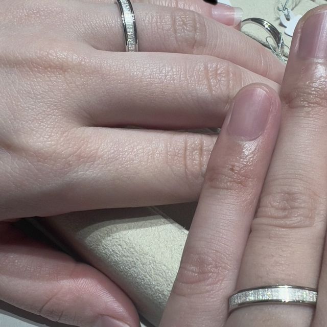 【和光ブライダルブティックギンザの口コミ】 普段アクセサリーをしない者として
指輪探しのポイントは
「着け心地がい…