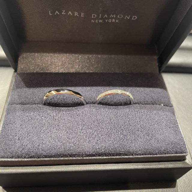 【ラザール ダイヤモンド(LAZARE DIAMOND)の口コミ】 パッと見て目立つデザインで、シンプルじゃ物足りない人にはとてもおすす…