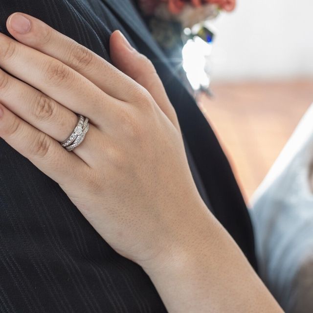 【ラザール ダイヤモンド(LAZARE DIAMOND)の口コミ】 ゴージャス感を残しつつ、毎日つけていても飽きないようなものを探してい…