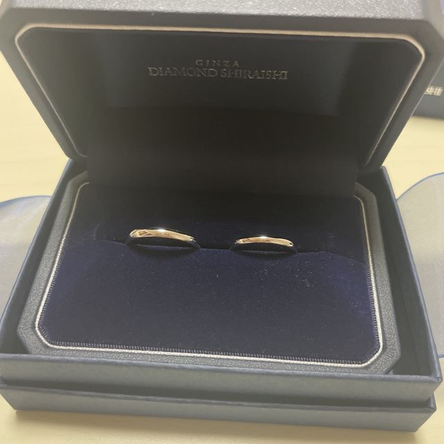 【銀座ダイヤモンドシライシの口コミ】 アフターサービスが充実していて、シンプルなデザインが気に入りました。…