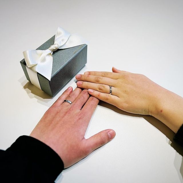 【BRILLIANCE+(ブリリアンスプラス)の口コミ】 2人ともこだわりが強いので妥協して同じデザインにするのではなく、それぞ…