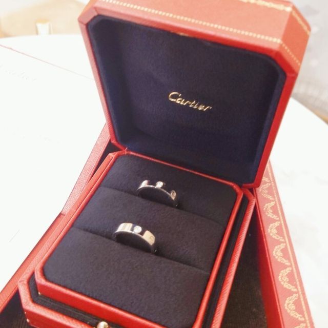 【カルティエ(Cartier)の口コミ】 指輪のデザインで即決でした。カルティエといえば
LOVEリングのイメージで…
