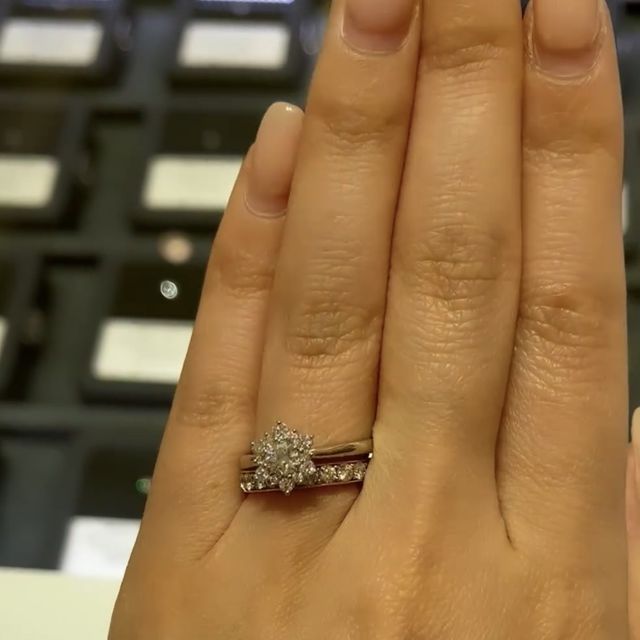 【4℃ BRIDAL(ヨンドシーブライダル)の口コミ】 来店しようと思った点は2つあり、1つ目は、コスパが良い点です。大体ペア…