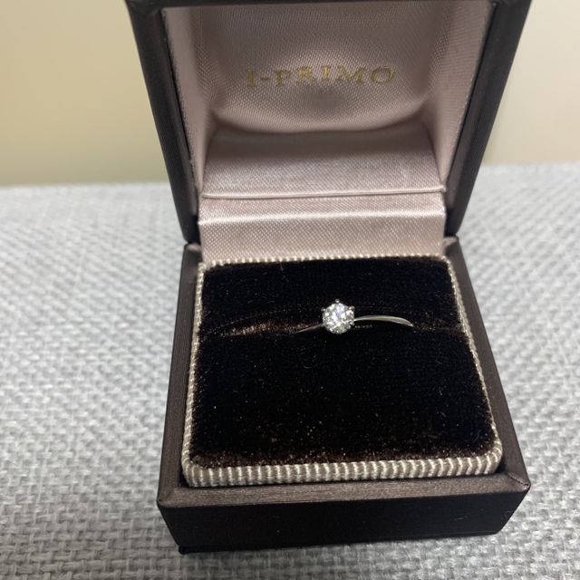 【アイプリモ(I-PRIMO)の口コミ】 輪っかの部分が曲線でスッキリして見えます。かといってシンプルすぎるわ…