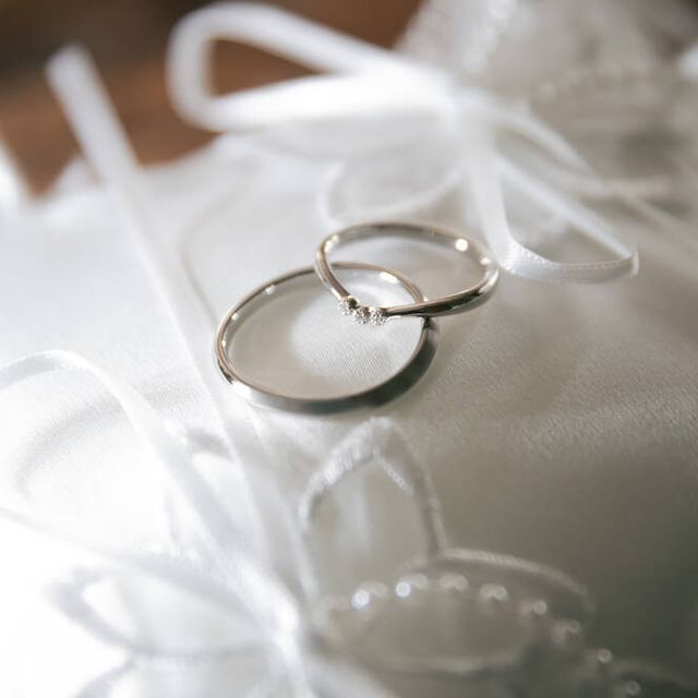 【ひなの口コミ】 細いものを探しており、カーブしたものが良かったのですが、カーブしたも…