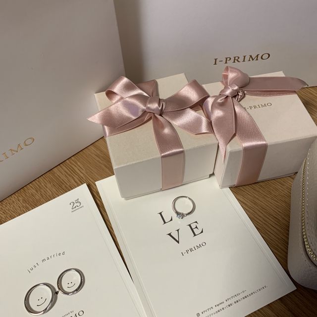 【アイプリモ(I-PRIMO)の口コミ】 とても気に入りました。男性側の指輪にはうち側に
ダイヤがついており、他…