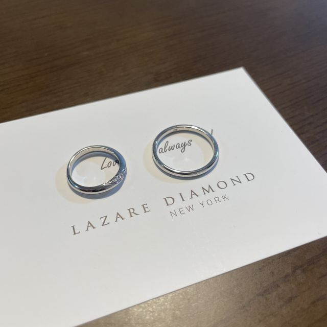 【ラザール ダイヤモンド(LAZARE DIAMOND)の口コミ】 ウェーブかストレートの二つのデザインで悩んでましたが、自分に合った似…