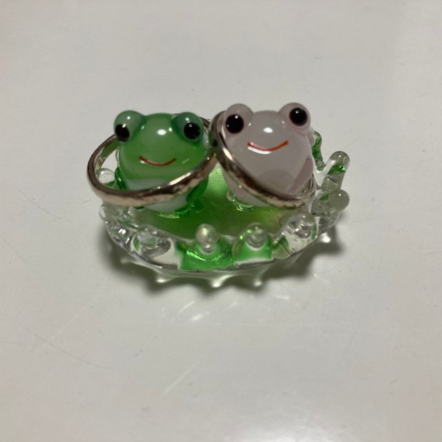 【湘南彫金工房 andfuseの口コミ】 オリジナルデザインの『minamo』は、槌目より打面が細かいため、光の反射…