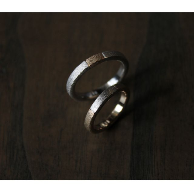 【ichi(イチ)の口コミ】 他のブランドにはない、個性的なデザインと質感です。
指輪とともに歳をと…