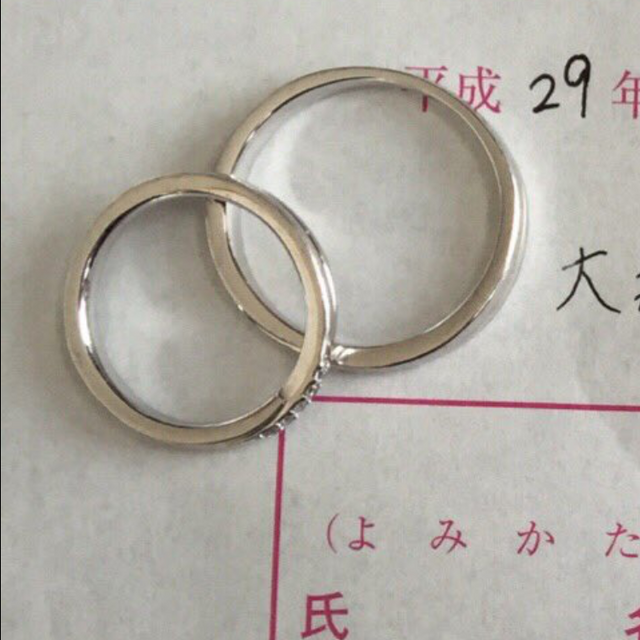 【4℃ BRIDAL(ヨンドシーブライダル)の口コミ】 私は指が短いので細めのリングがよく、男性でも気に入って付けられる、派…