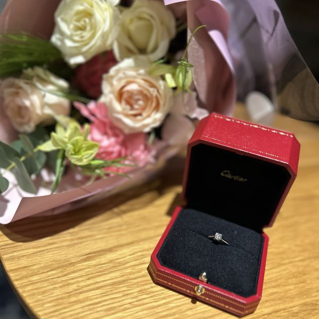 【カルティエ(Cartier)の口コミ】 旦那が、学生の時にフランス旅行でカルティエの指輪を見た時に感動したそ…