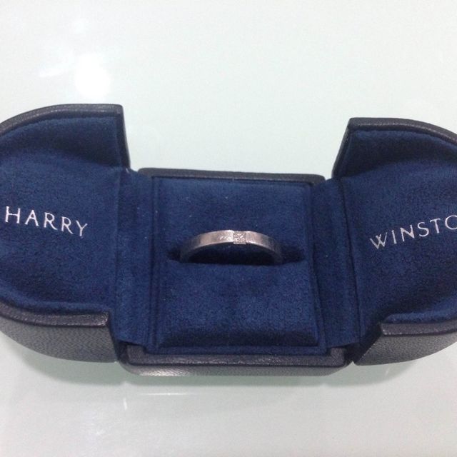【ハリー・ウィンストン(Harry Winston)の口コミ】 男性用の結婚指輪を探していました。女性用のものでこちらの指輪でいいも…
