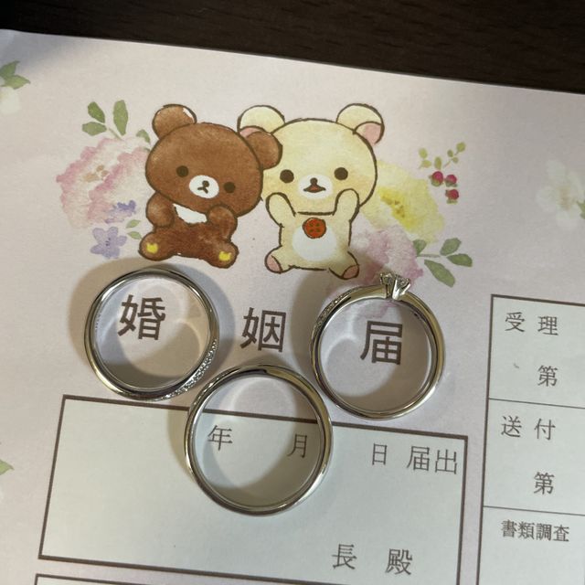 【Disney FANTASIA(ディズニーファンタジア)の口コミ】 指輪そのものはキラキラしており角度によってキラキラ具合が変わってくる…