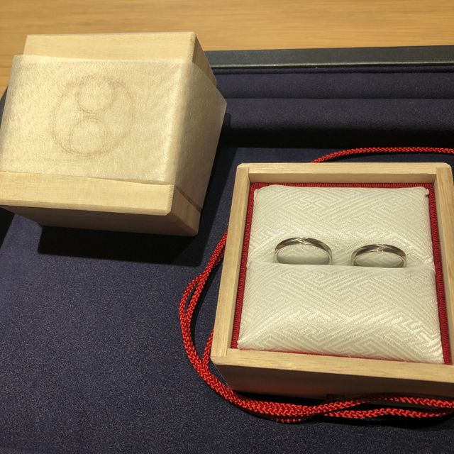 【TOMOE(トモエ)の口コミ】 シンプルな指輪を探してたところ、こちらの指輪を紹介してもらいました。…