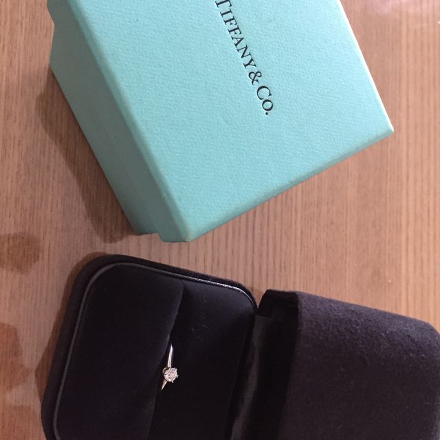 【ティファニー(Tiffany & Co.)の口コミ】 主人が私に内緒で購入してくれたので、名前や詳細は分からないのですが、…