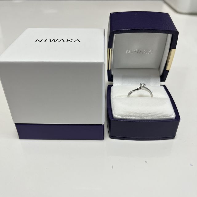 【俄(にわか)の口コミ】 デザインがシンプルでありながら細かい部分でのこだわりの詰まったデザイ…