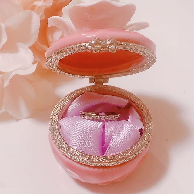 【4℃ BRIDAL(ヨンドシーブライダル)の口コミ】 メインの結婚指輪はティファニーで買いました。こちらは、温泉旅行に行く…