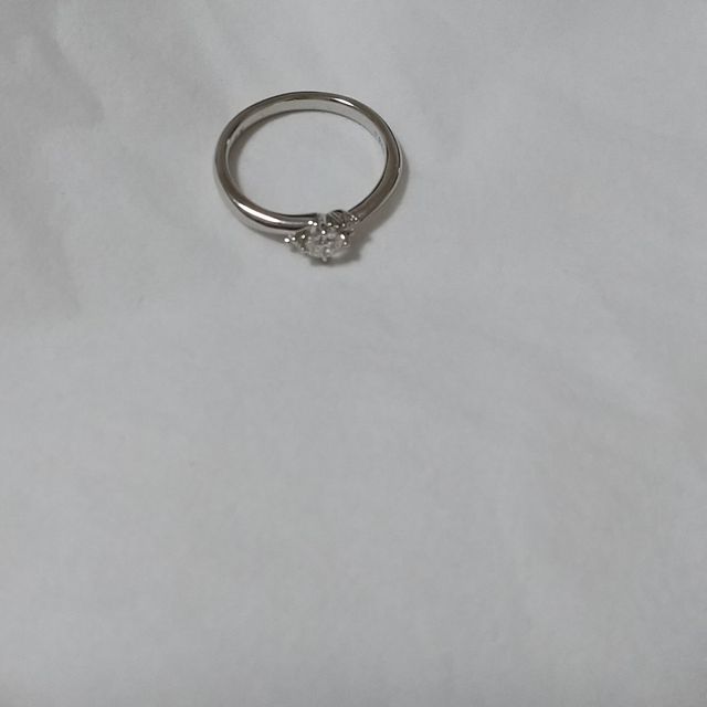 【アイプリモ(I-PRIMO)の口コミ】 パーソナル診断にて、店員さんにおすすめしていただきました。
自身の手に…