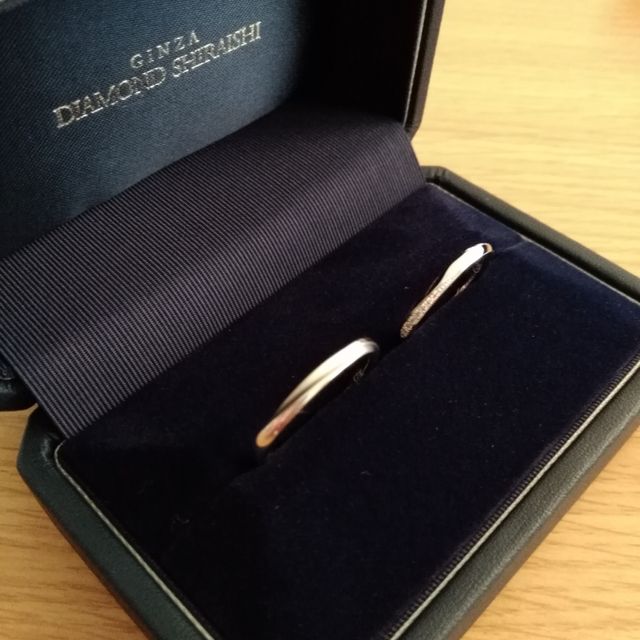 【銀座ダイヤモンドシライシの口コミ】 結婚式場からの紹介で伺った最初のお店でした。
お店の雰囲気が明るく、店…