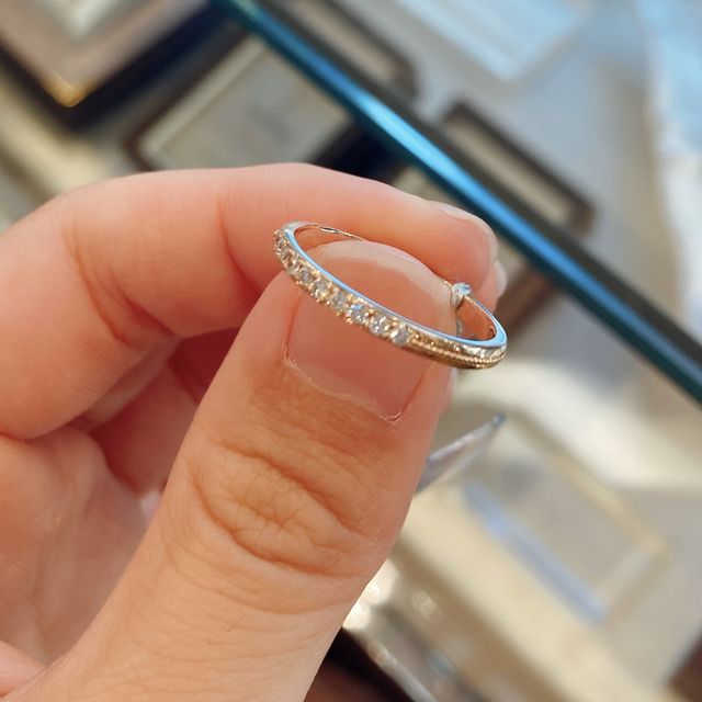 【Ginza Rim(銀座リム)の口コミ】 ピンクゴールドで可愛さがありつつ肌馴染みがいいところと、ハーフエタニ…