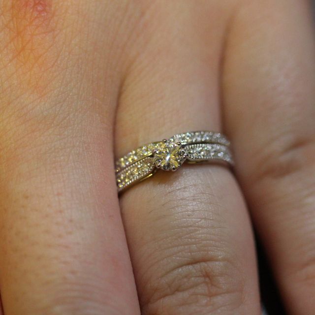 【HOSHI no SUNA 星の砂(ほしのすな)の口コミ】 星の砂の指輪を選んだのはデザインの良さもあったのですが、何よりダイヤ…