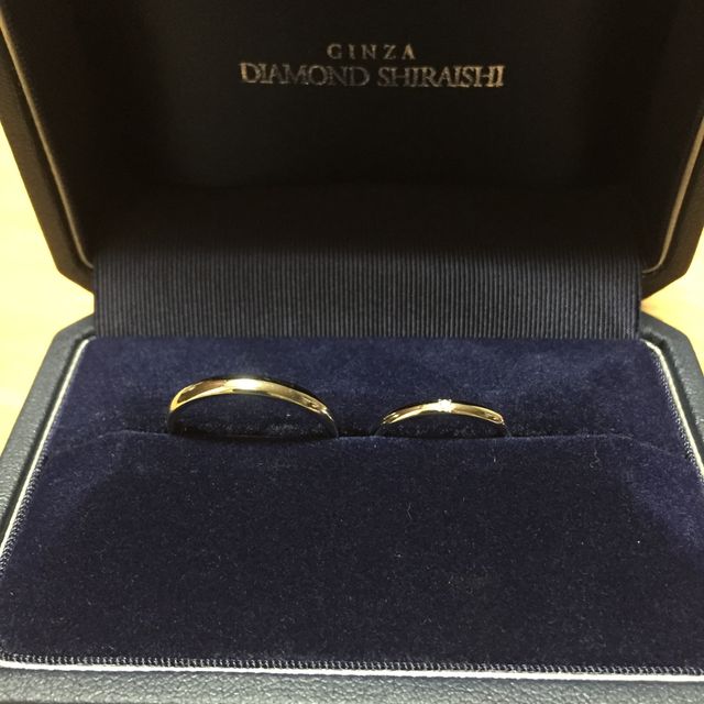 【銀座ダイヤモンドシライシの口コミ】 シンプルで上品なデザインが良かった。
つけていることを忘れてしまうくら…