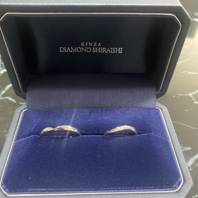 【銀座ダイヤモンドシライシの口コミ】 価格、指輪のデザインが気に入り購入しました。
予算、質、デザインともに…