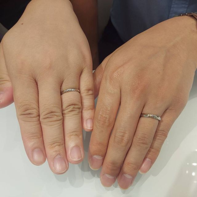 【Disney The Little Mermaid（ディズニー リトル・マーメイド）の口コミ】 リトル・マーメイドのアリエルをモチーフにしているということで、波をイ…