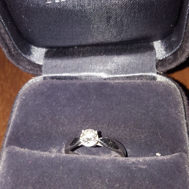 【ティファニー(Tiffany & Co.)の口コミ】 下調べも何もしていなかったため、気になったリングを手当たり次第試着。…