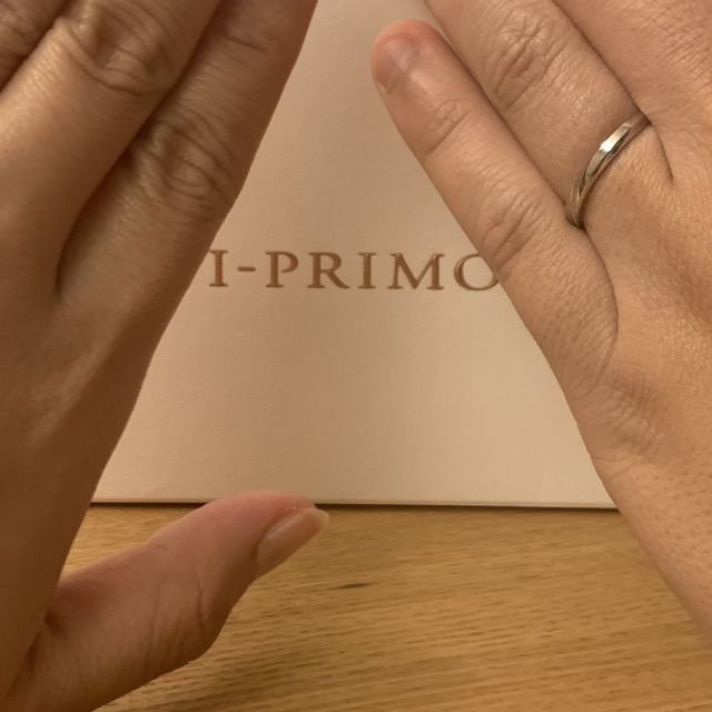 【アイプリモ(I-PRIMO)の口コミ】 付け心地がとにかくよく、どの指輪もサイズを0.５号きざみで選択すること…