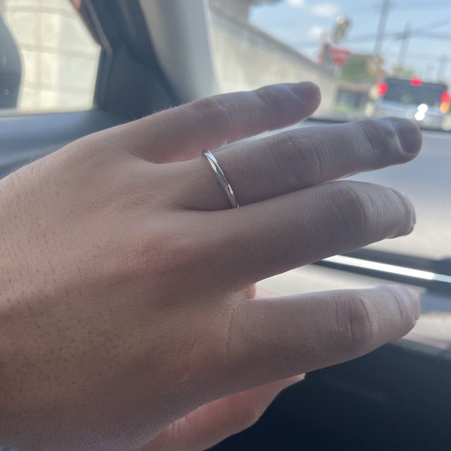 【HOSHI no SUNA 星の砂(ほしのすな)の口コミ】 色々試着したところ、私はシンプルな指輪が似合うことが分かりました。こ…