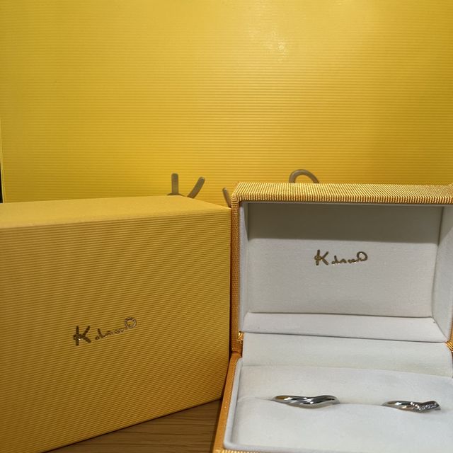 【ケイウノ ブライダル(K.UNO BRIDAL)の口コミ】 指輪のデザインについては、アドバイザーとデザイナーと共に相談しながら…
