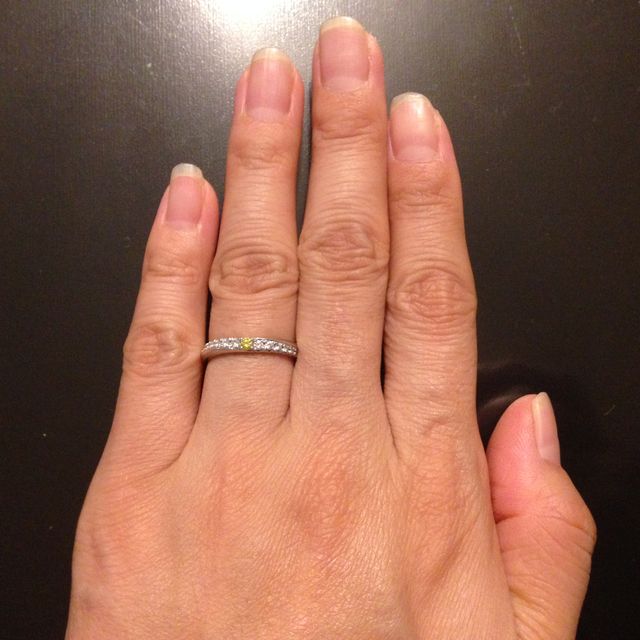 【銀座ダイヤモンドシライシの口コミ】 婚約指輪を彼からサプライズでいただき、それが銀座ダイヤモンドシライシ…