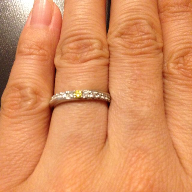 【銀座ダイヤモンドシライシの口コミ】 婚約指輪を彼からサプライズでいただき、それが銀座ダイヤモンドシライシ…