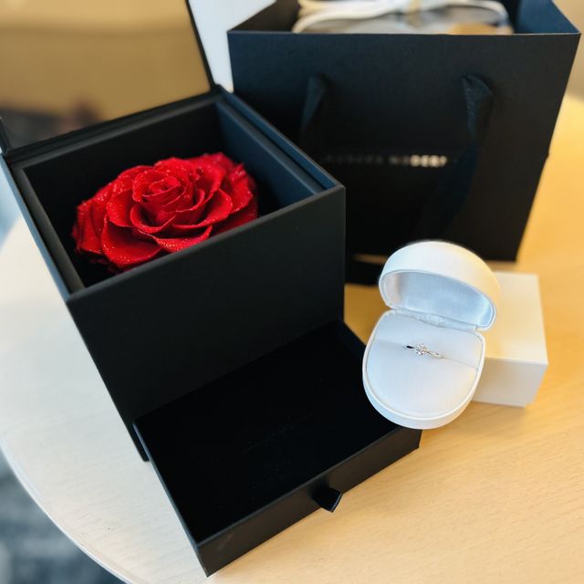 【カオキ　ダイヤモンド専門卸直営店の口コミ】 素材、価格共に想像以上で他のブランドでは選ぶことができないような品質…